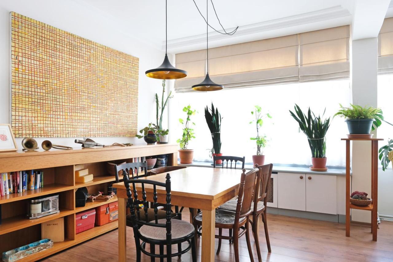 Artists Designed In The Centre Of * Provincia di Istanbul