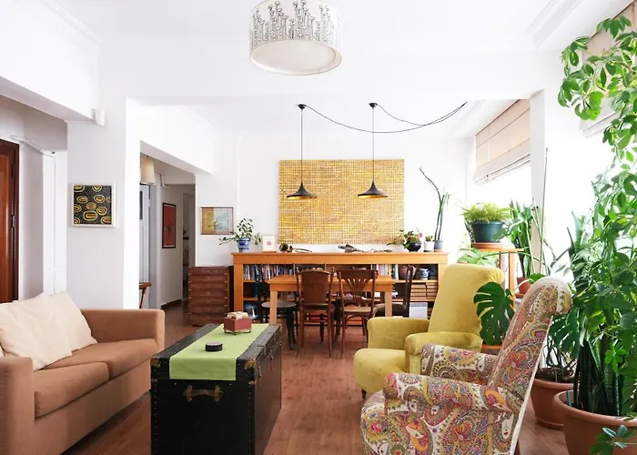 Artists Designed Home In The Centre Of Istanbul