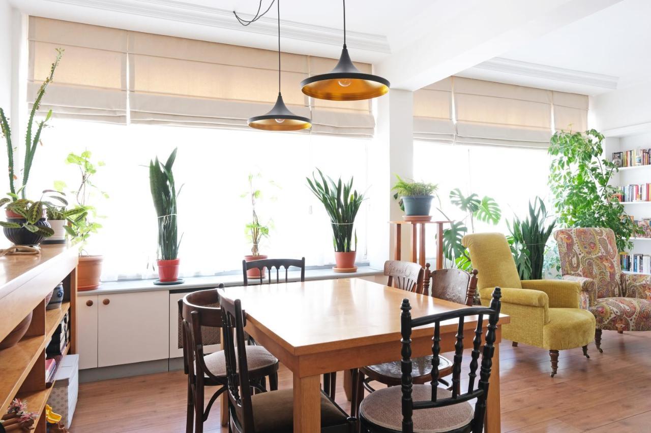 Artists Designed In The Centre Of Istanbul